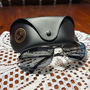 Ray•Ban Men’s RB3379 Navigator Sunglasses